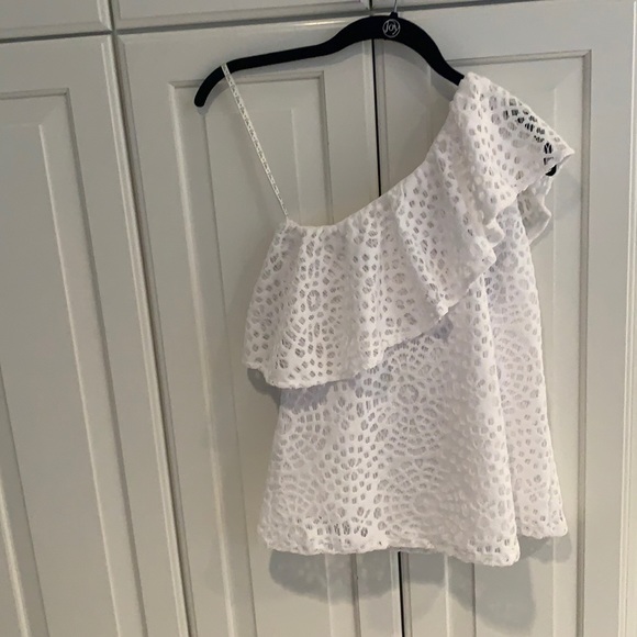 Lilly Pulitzer Tops - Lilly Pulitzer lace top XS New